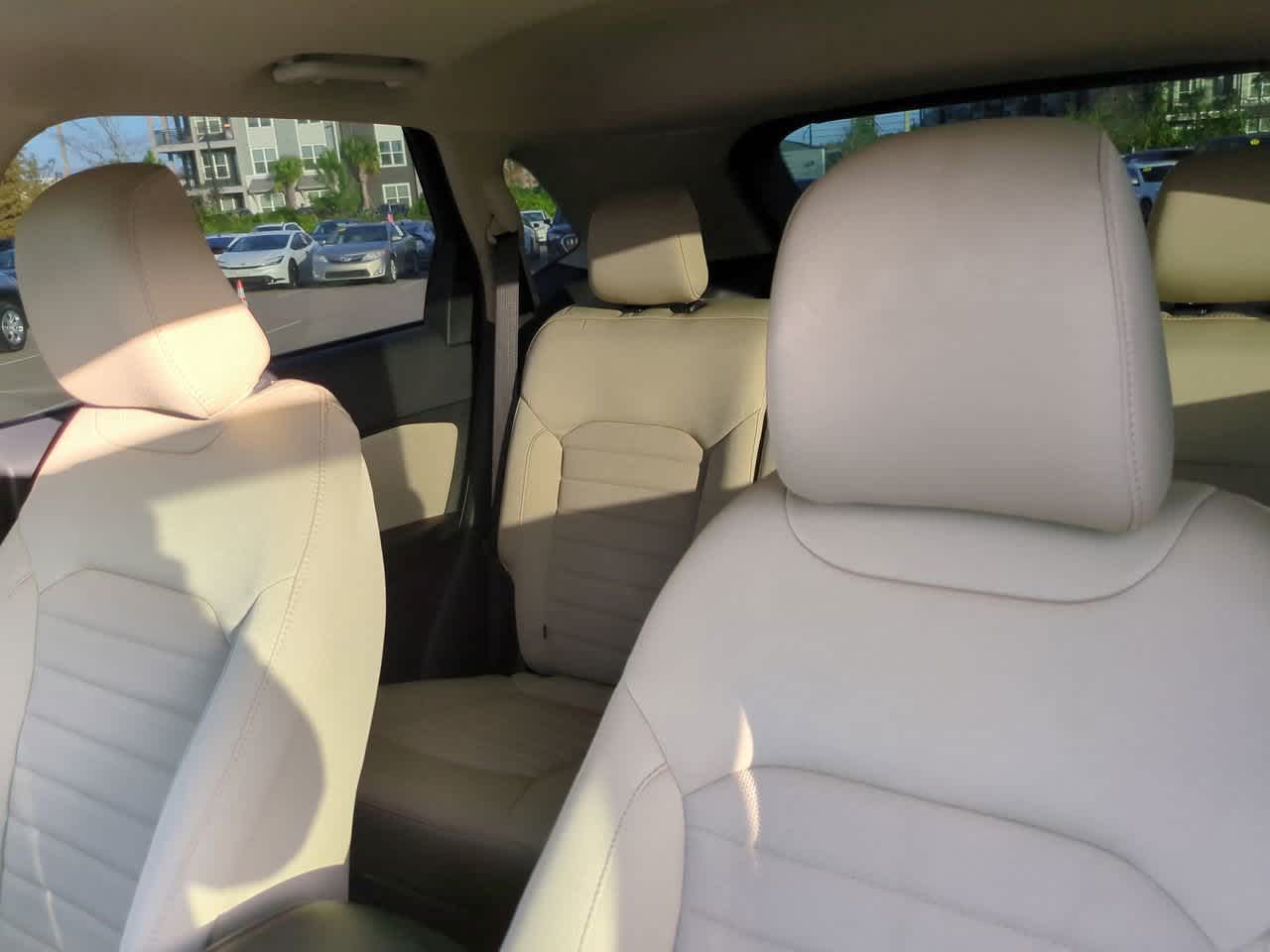 Thumbnail: 2022 Ford Edge - 8