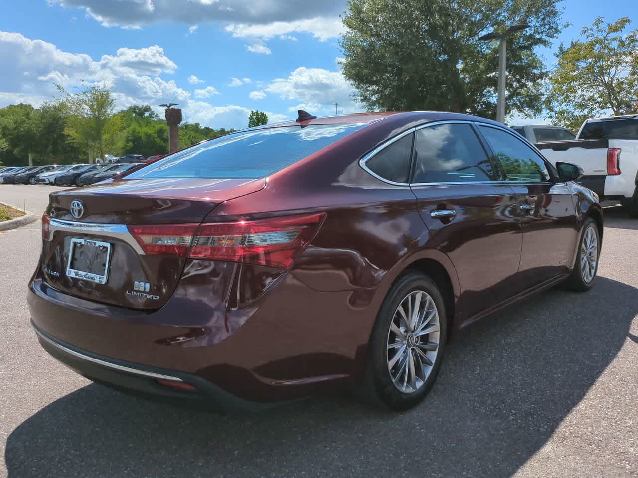 Thumbnail: 2016 Toyota Avalon - 6