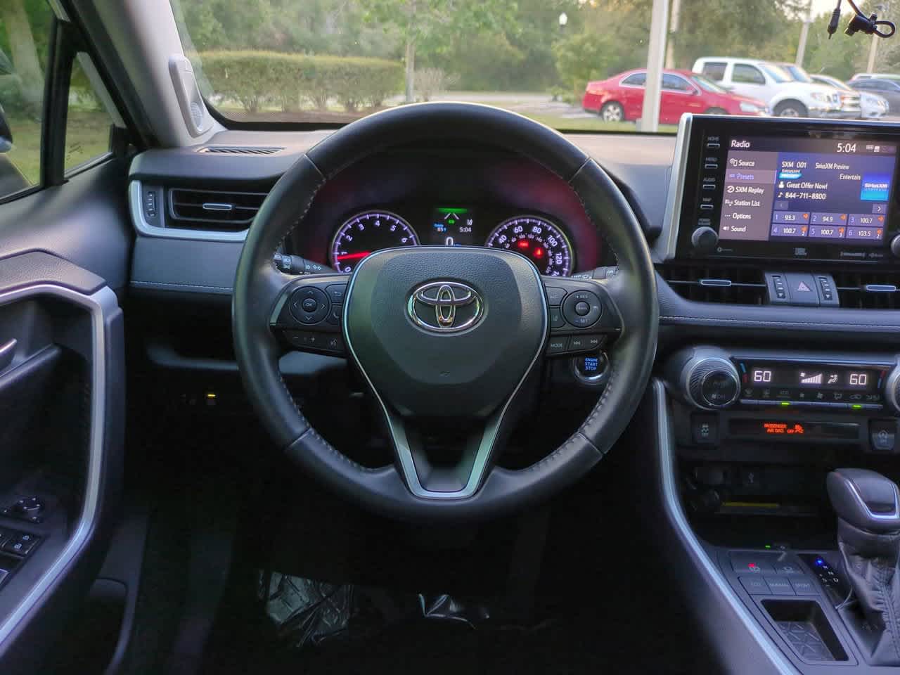 Thumbnail: 2020 Toyota RAV4 - 15