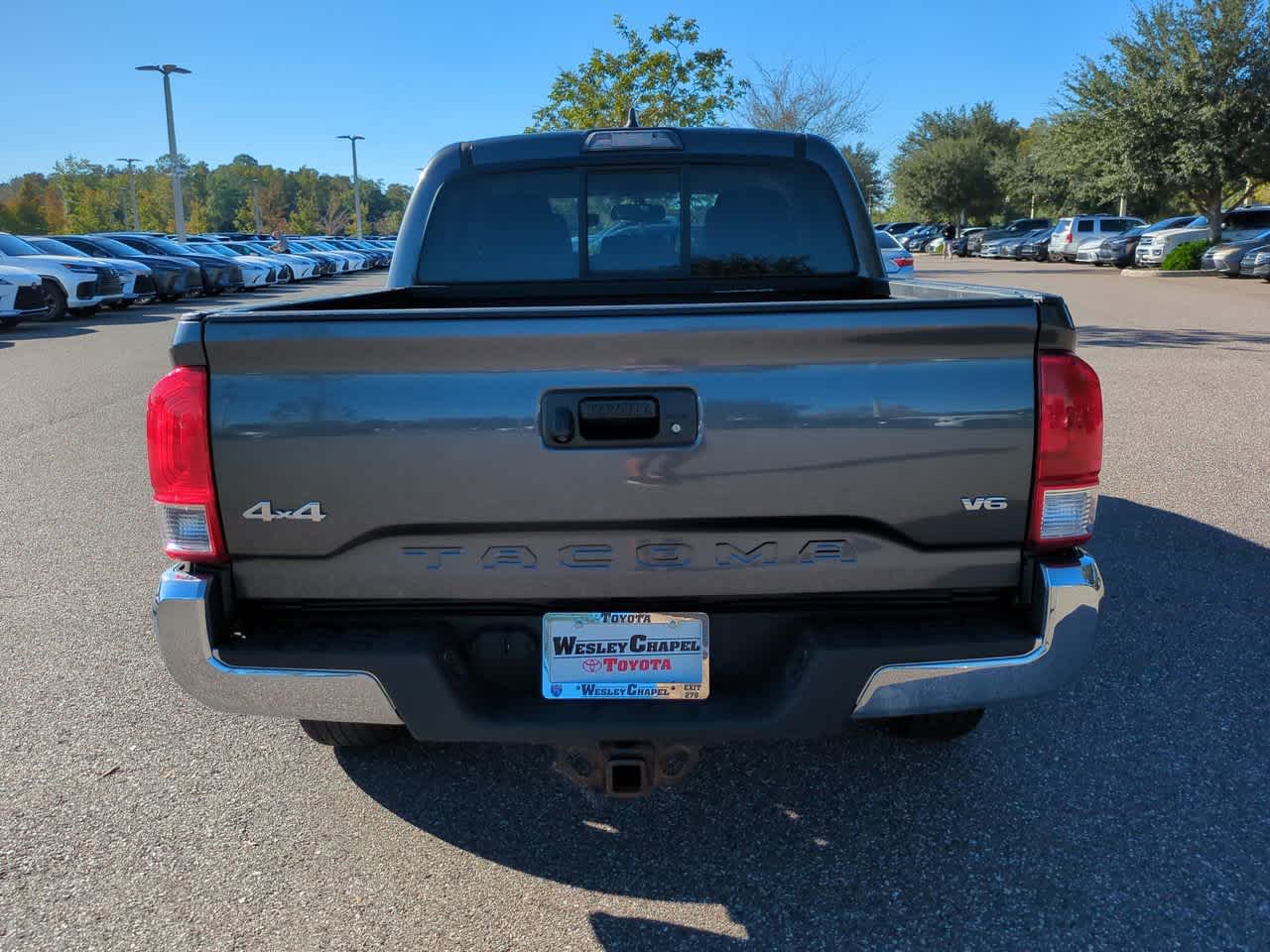 Thumbnail: 2017 Toyota Tacoma - 5