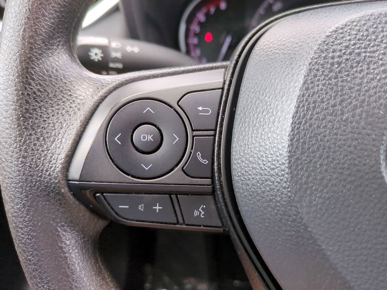 2023 Toyota RAV4 XLE 22