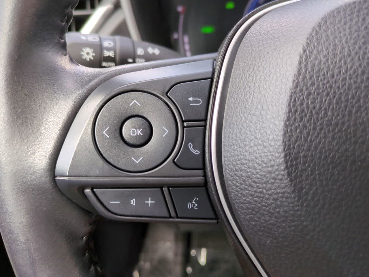 2023 Toyota Corolla Cross XSE 24