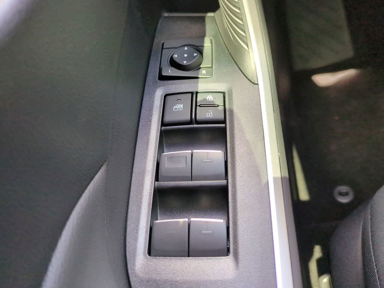 Thumbnail: 2025 Toyota RAV4 - 21