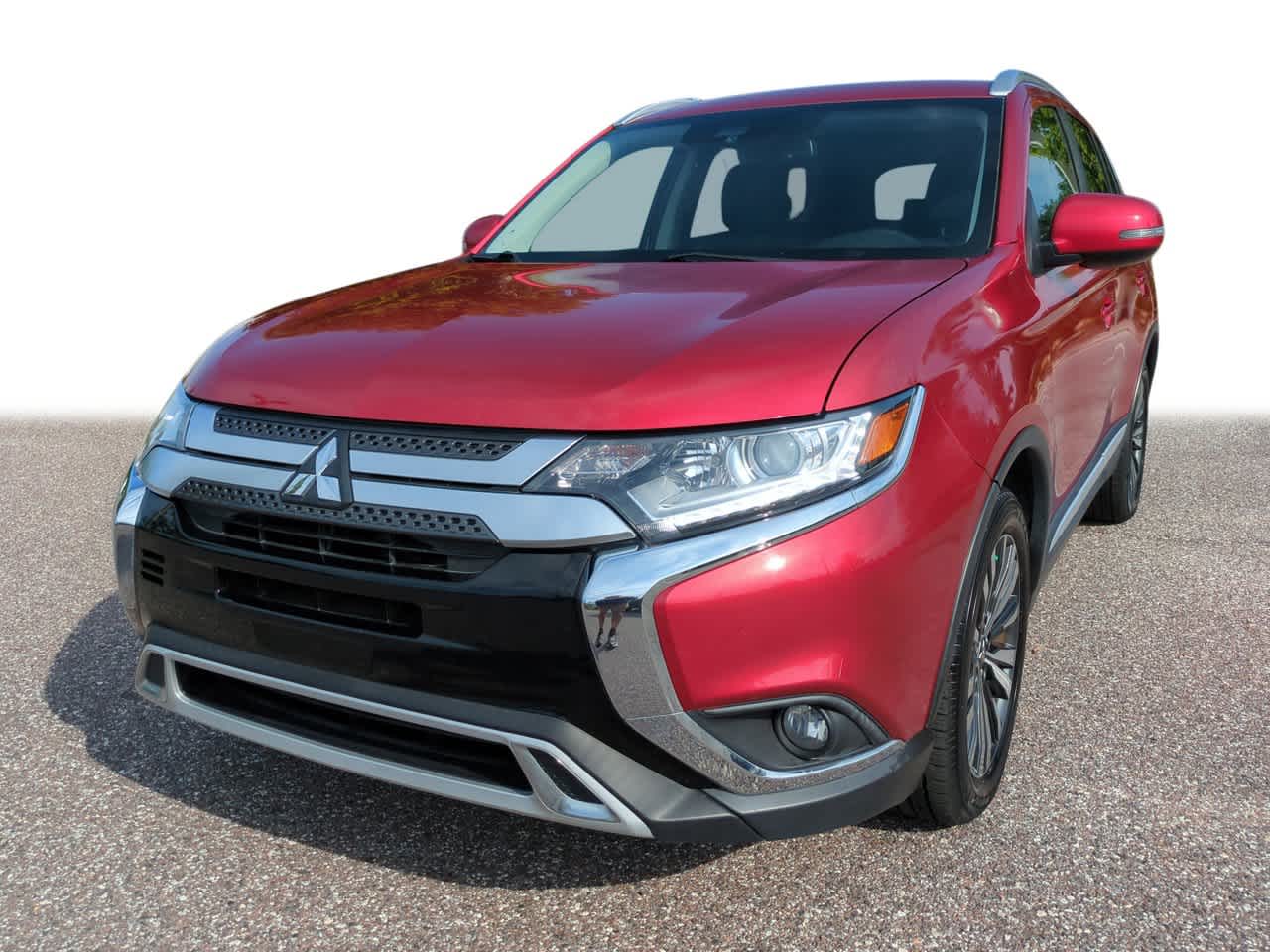 Thumbnail: 2020 Mitsubishi Outlander - 1