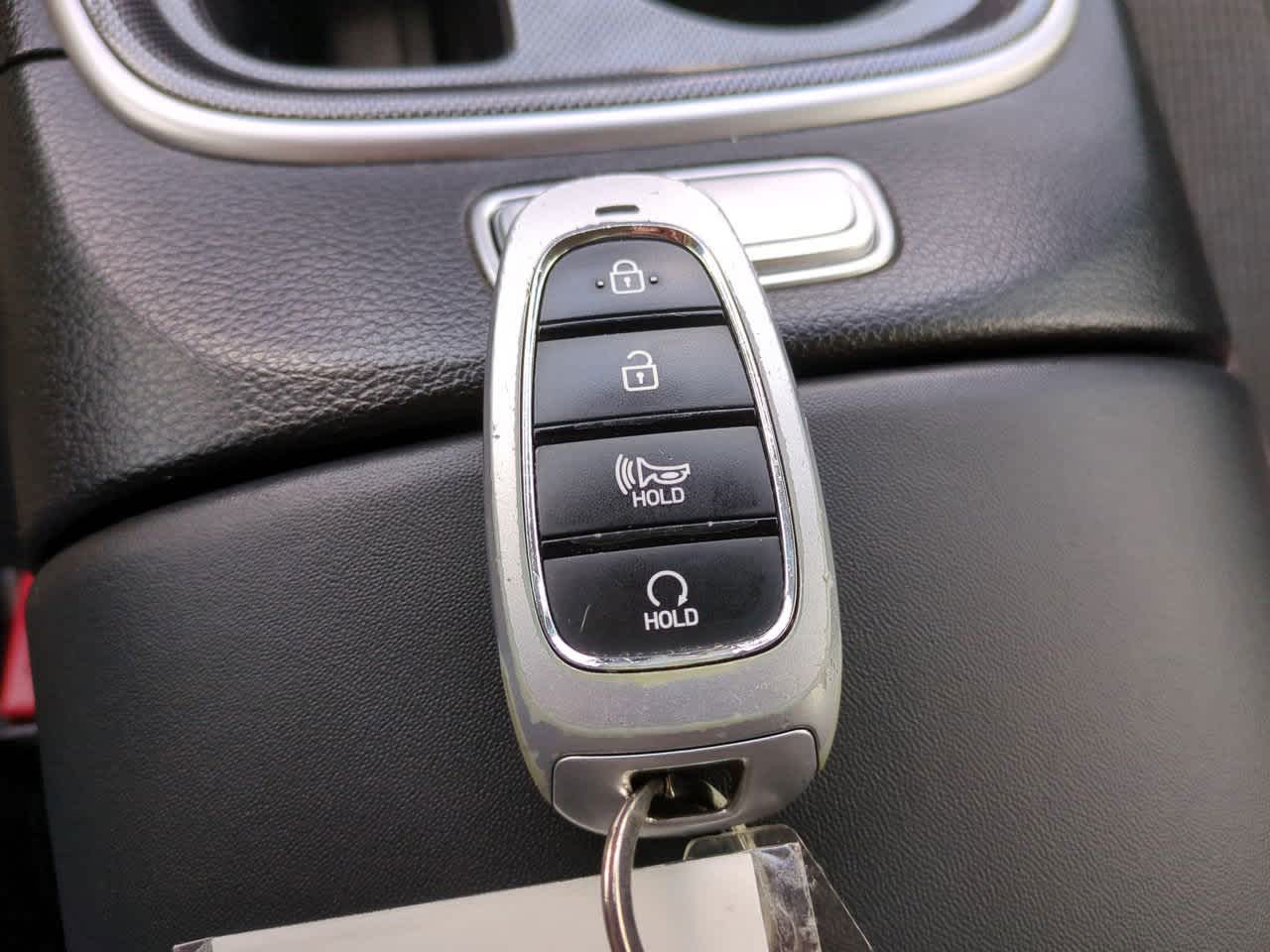 2021 Hyundai Santa Fe SEL 26