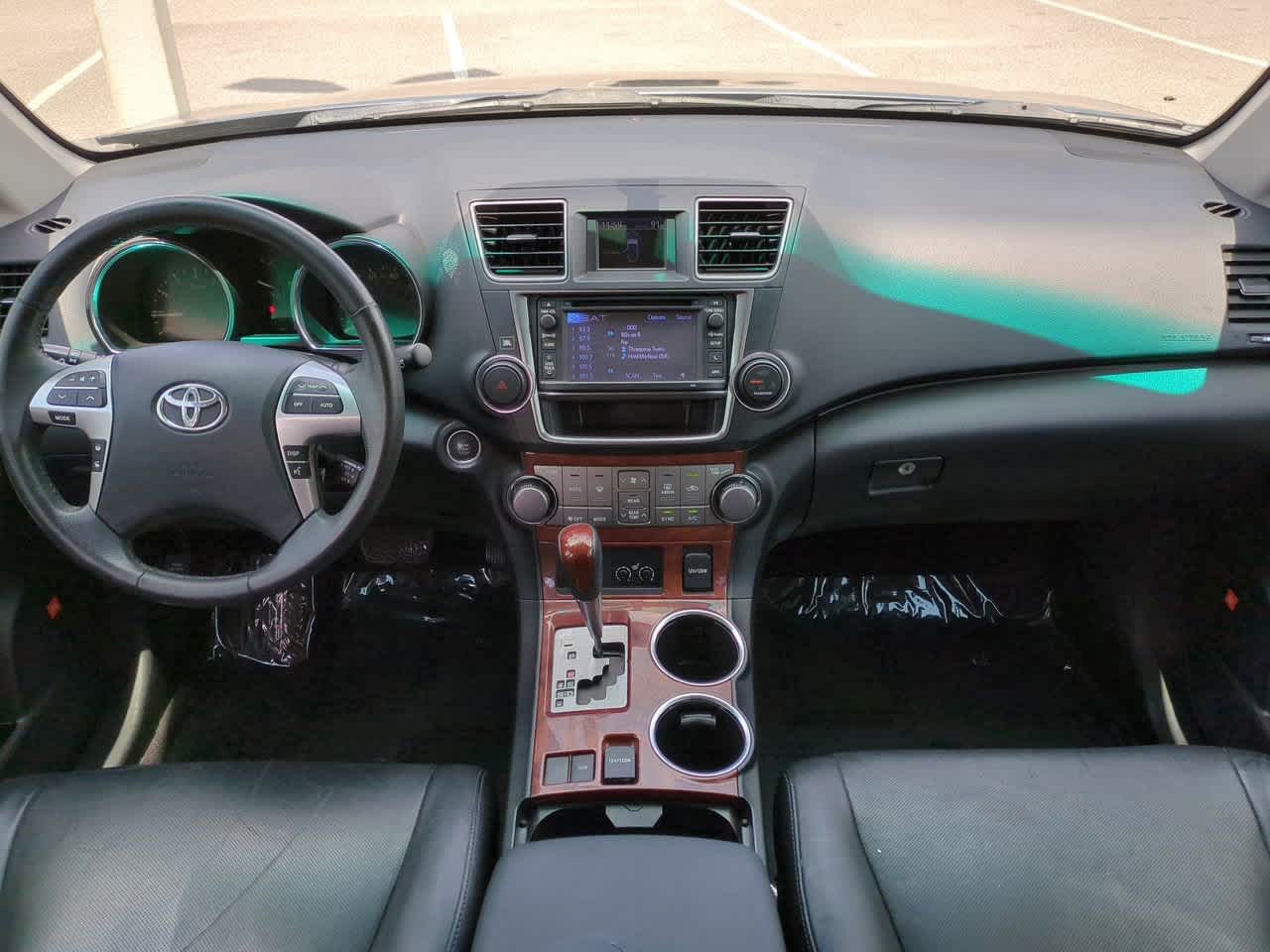 Thumbnail: 2013 Toyota Highlander - 15