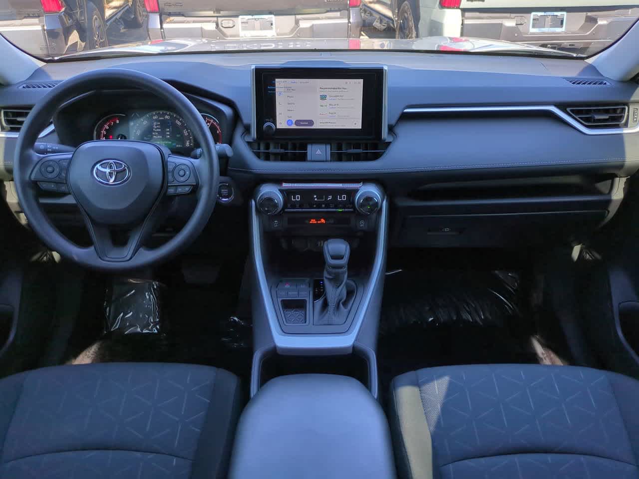 Thumbnail: 2025 Toyota RAV4 - 14