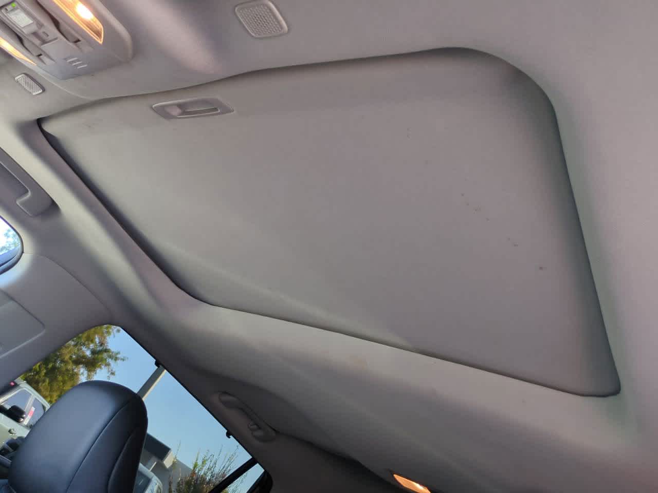 Thumbnail: 2023 Toyota Highlander - 20