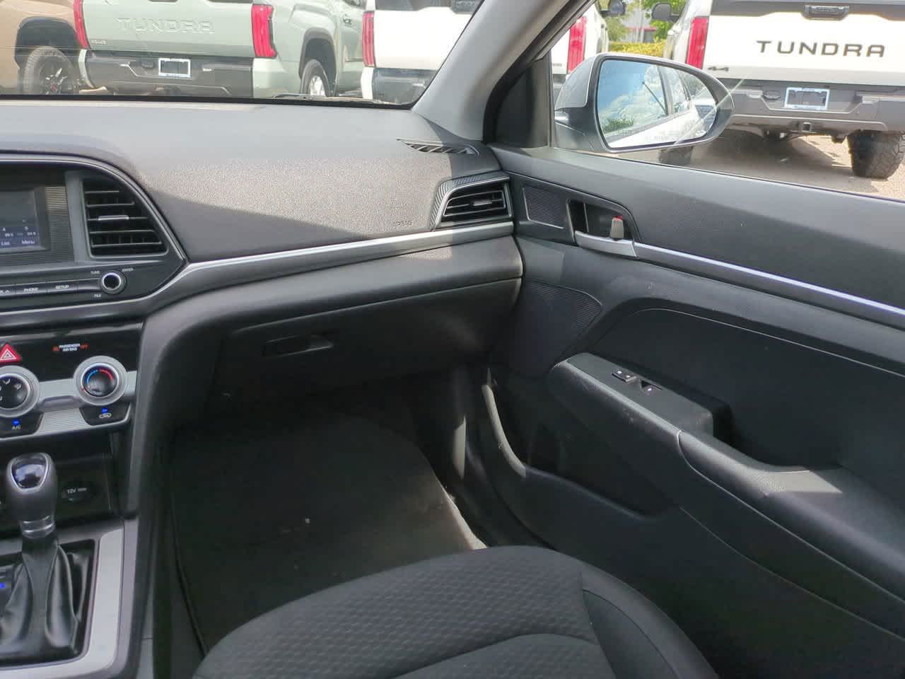 Thumbnail: 2019 Hyundai Elantra - 16