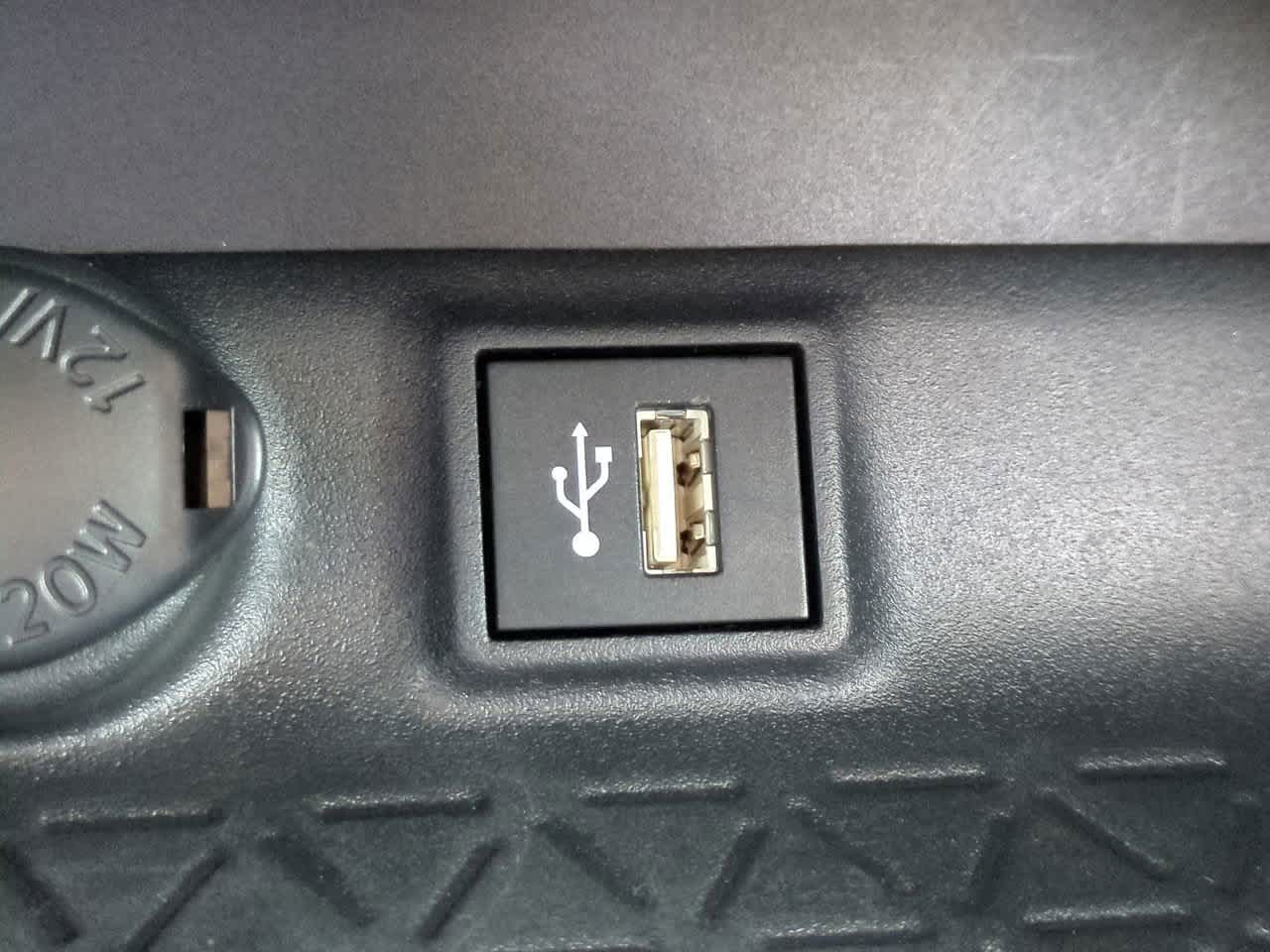 Thumbnail: 2025 Toyota RAV4 - 20