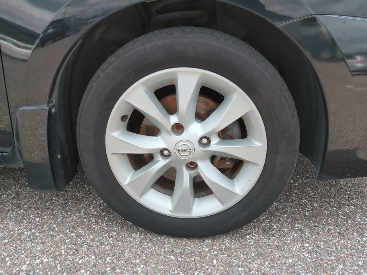 Thumbnail: 2011 Nissan Sentra - 9