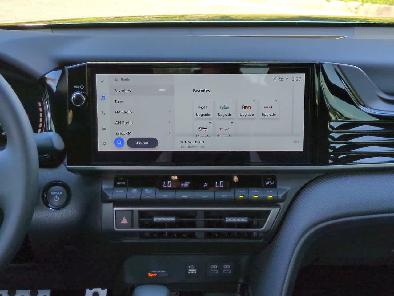 Thumbnail: 2025 Toyota Camry - 17