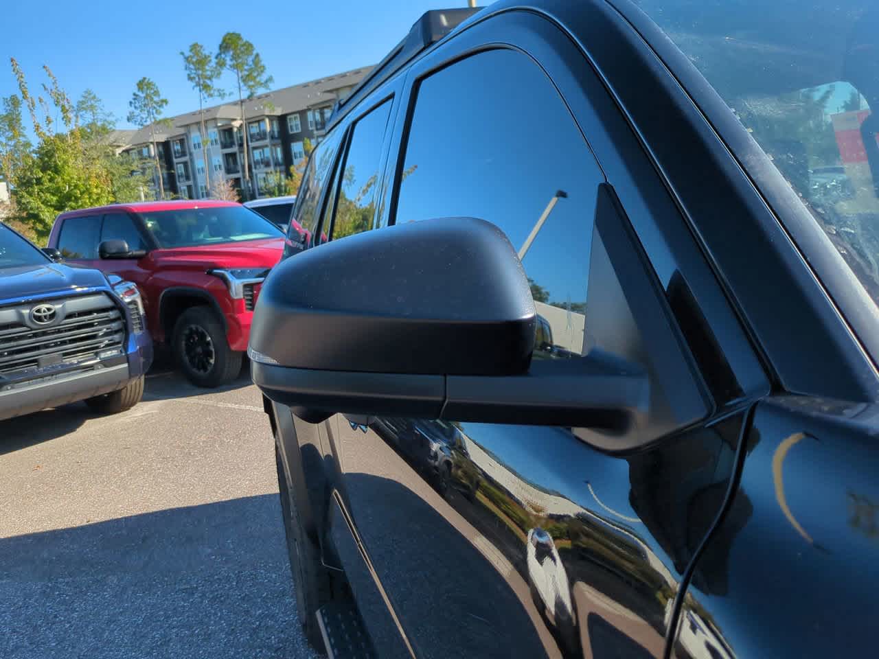 Thumbnail: 2025 Toyota 4Runner - 12