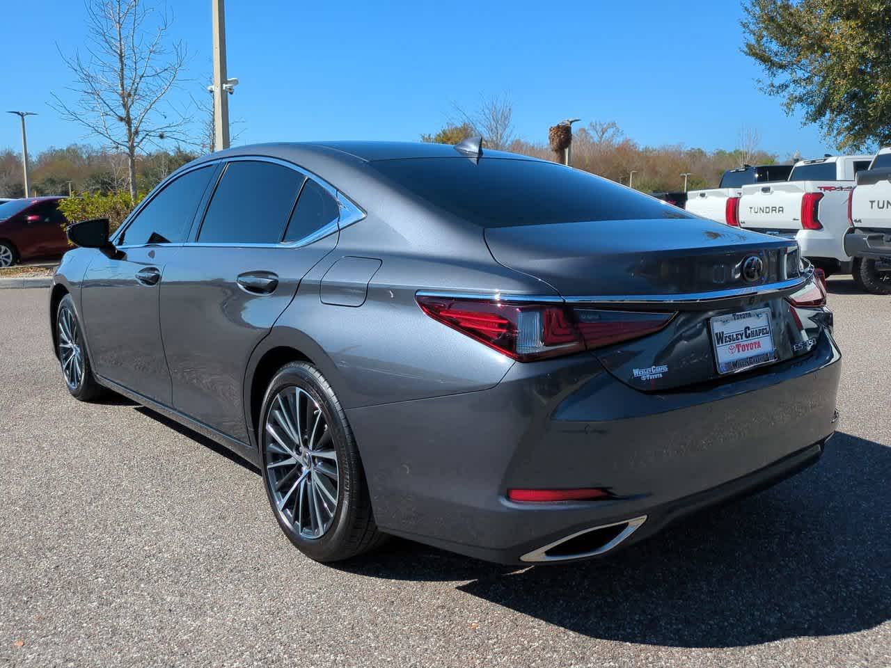 Thumbnail: 2024 Lexus ES - 4