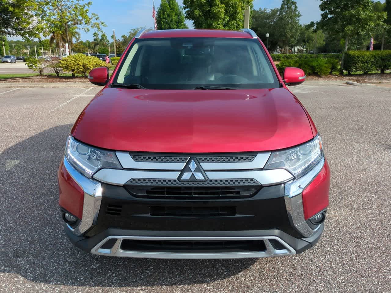 Thumbnail: 2020 Mitsubishi Outlander - 9
