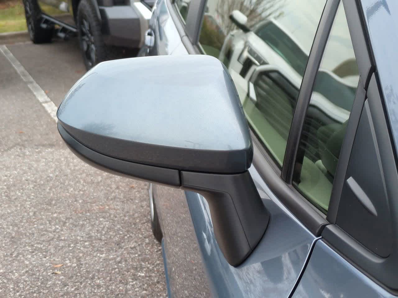 Thumbnail: 2025 Toyota Corolla - 12