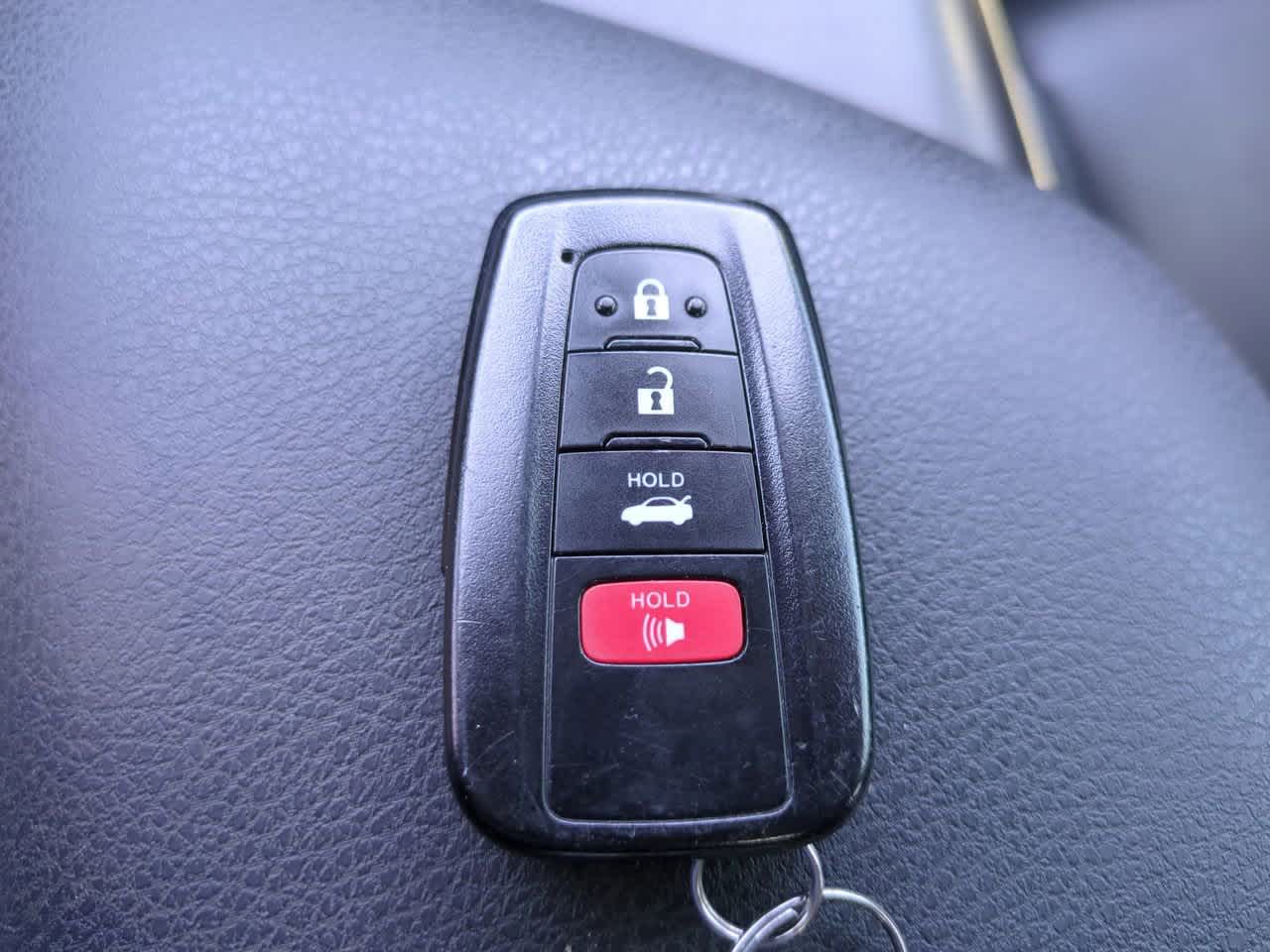 Thumbnail: 2022 Toyota Camry - 23