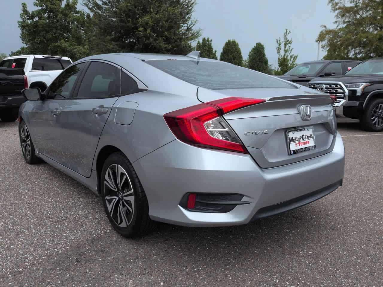 Thumbnail: 2017 Honda Civic - 4