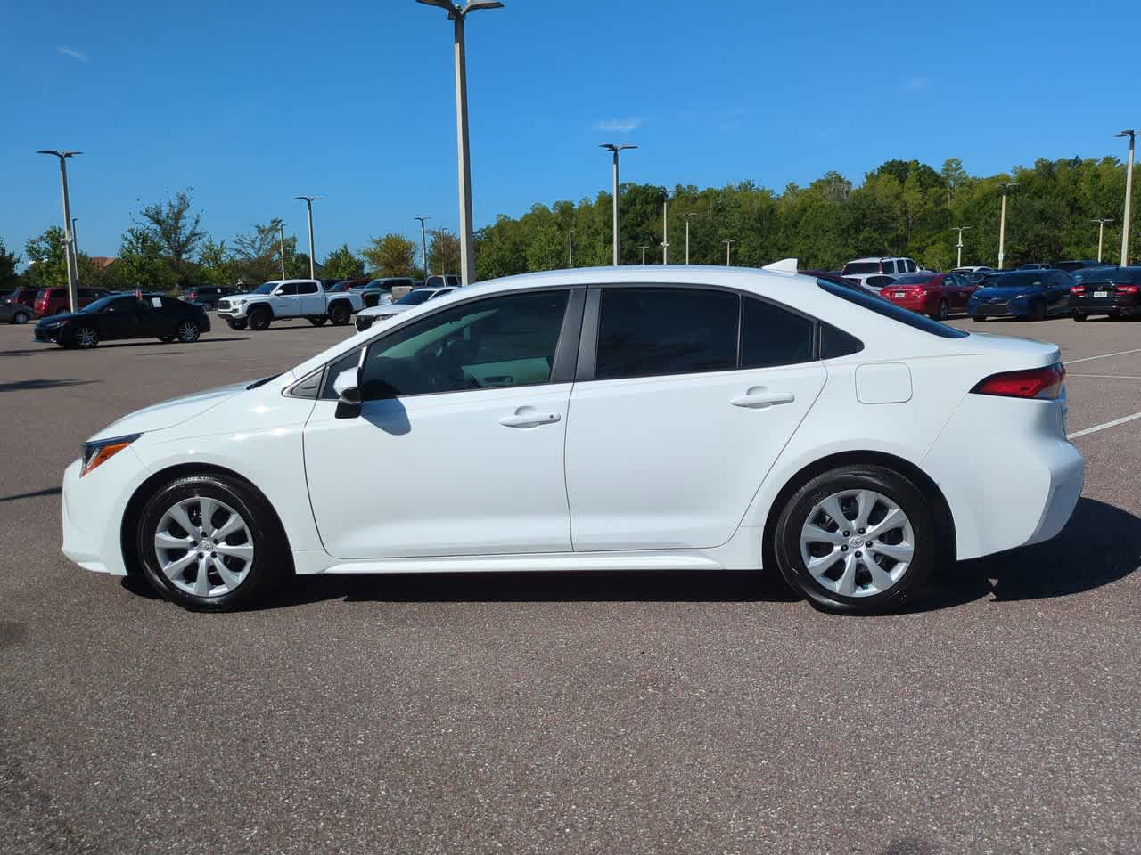 Thumbnail: 2024 Toyota Corolla - 3