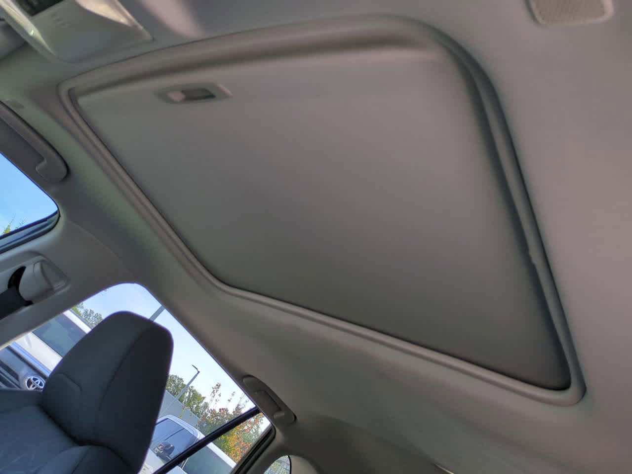 Thumbnail: 2025 Toyota RAV4 - 19