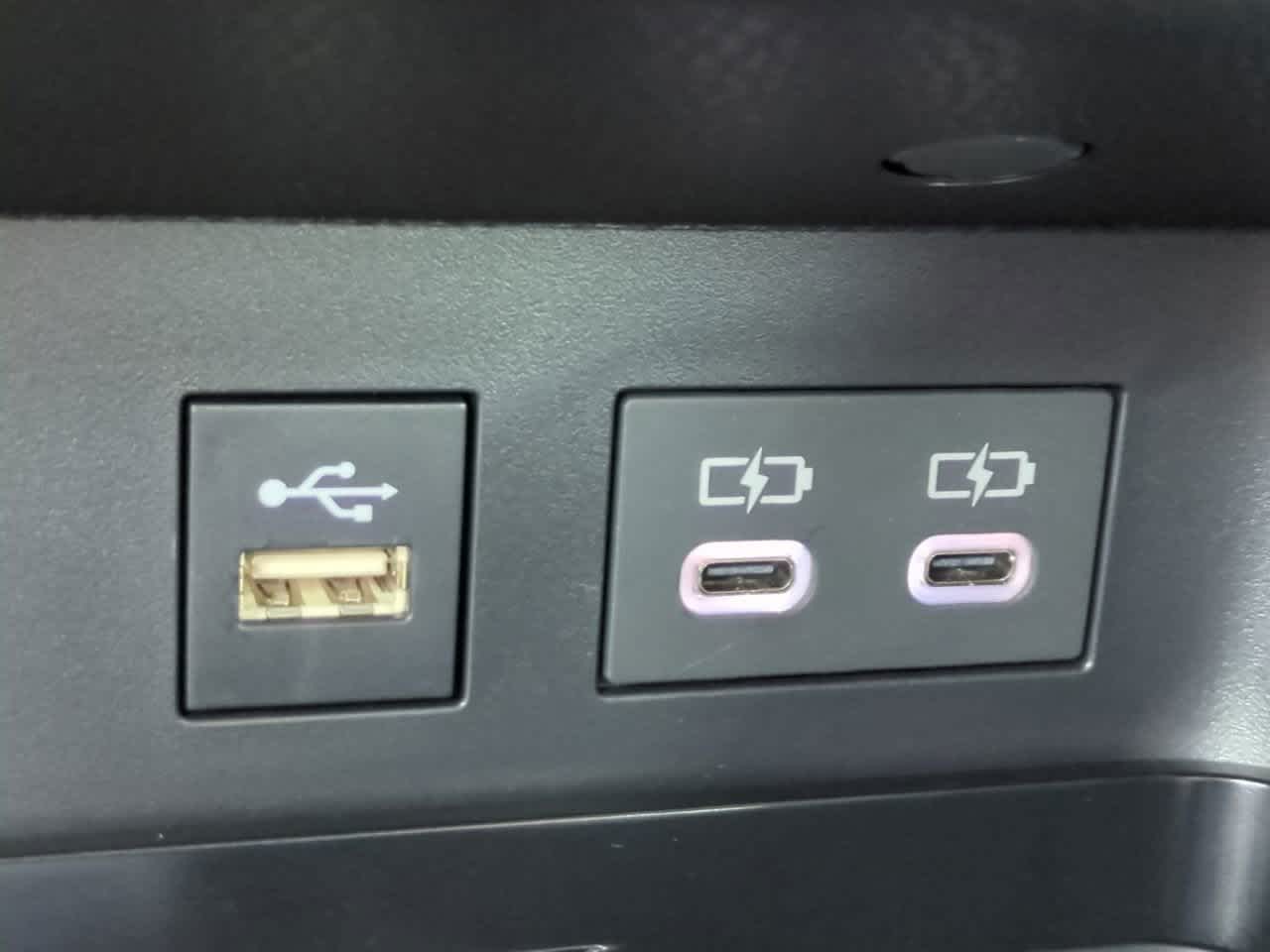 Thumbnail: 2025 Toyota Camry - 21