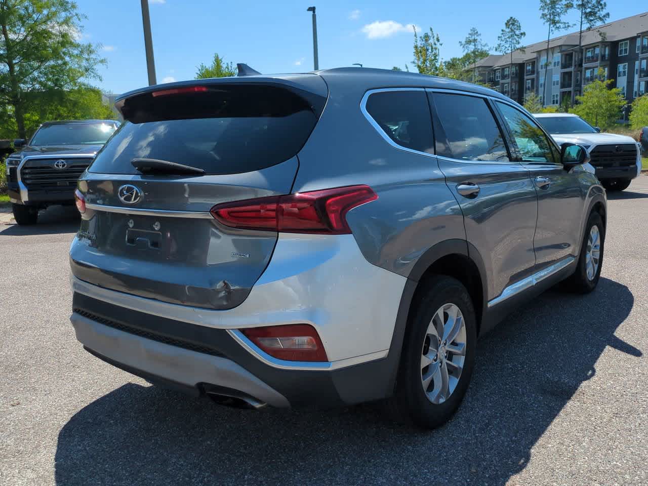 Thumbnail: 2019 Hyundai Santa Fe - 6