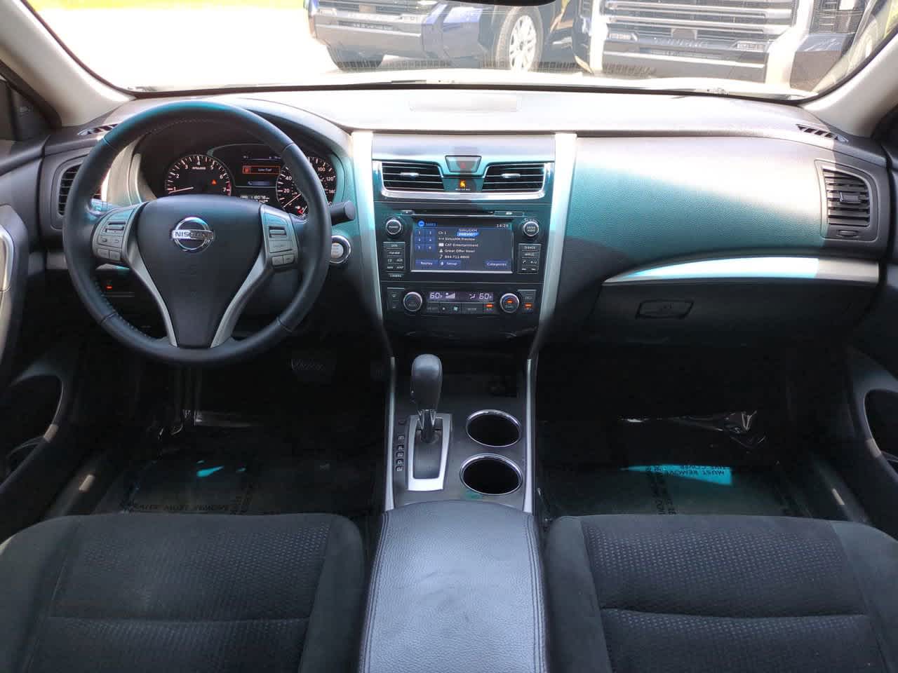 Thumbnail: 2015 Nissan Altima - 14
