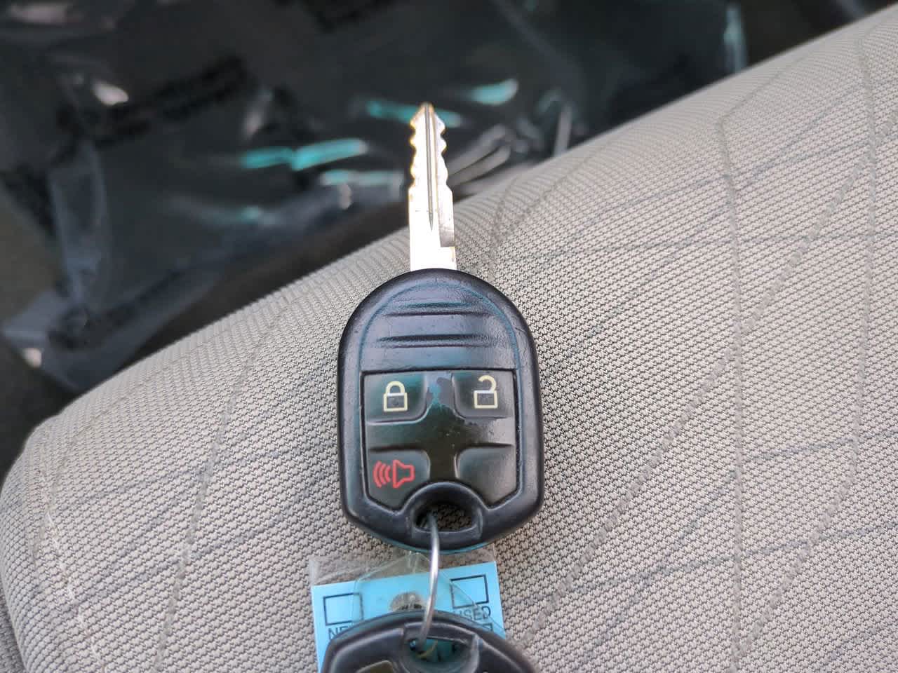 Thumbnail: 2013 Ford Explorer - 25