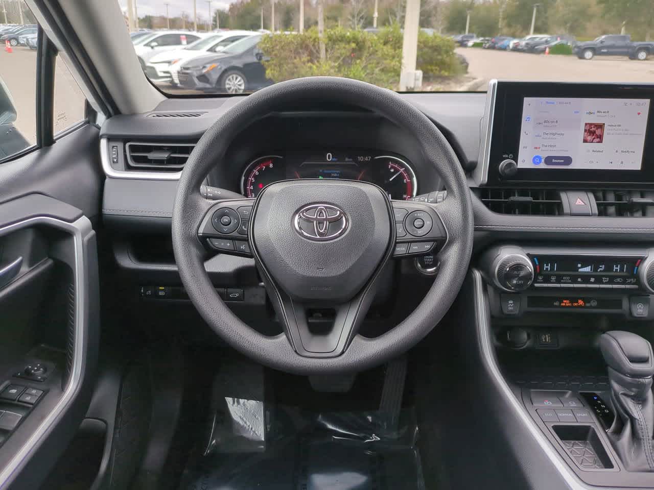 Thumbnail: 2025 Toyota RAV4 - 15