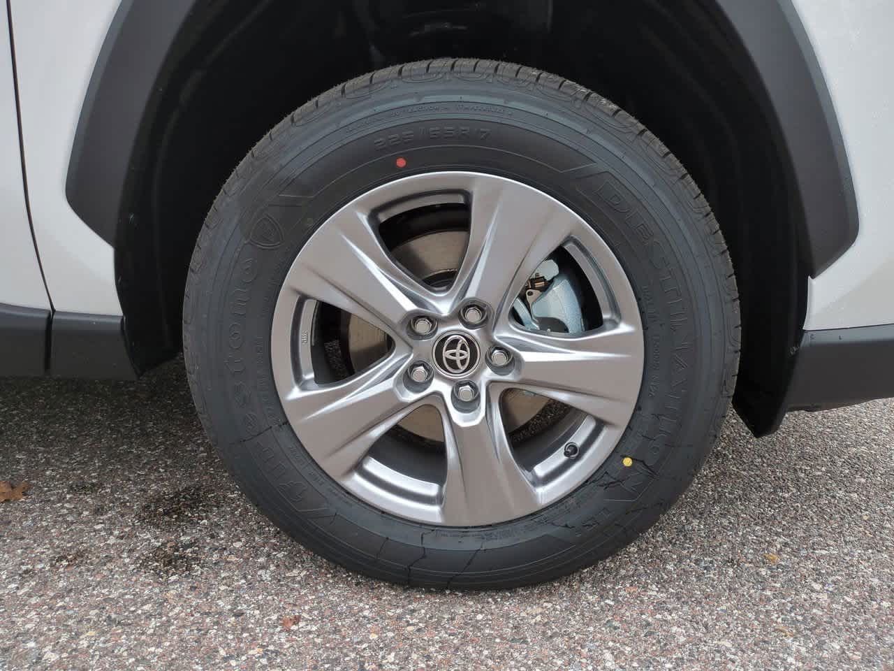 Thumbnail: 2025 Toyota RAV4 - 11