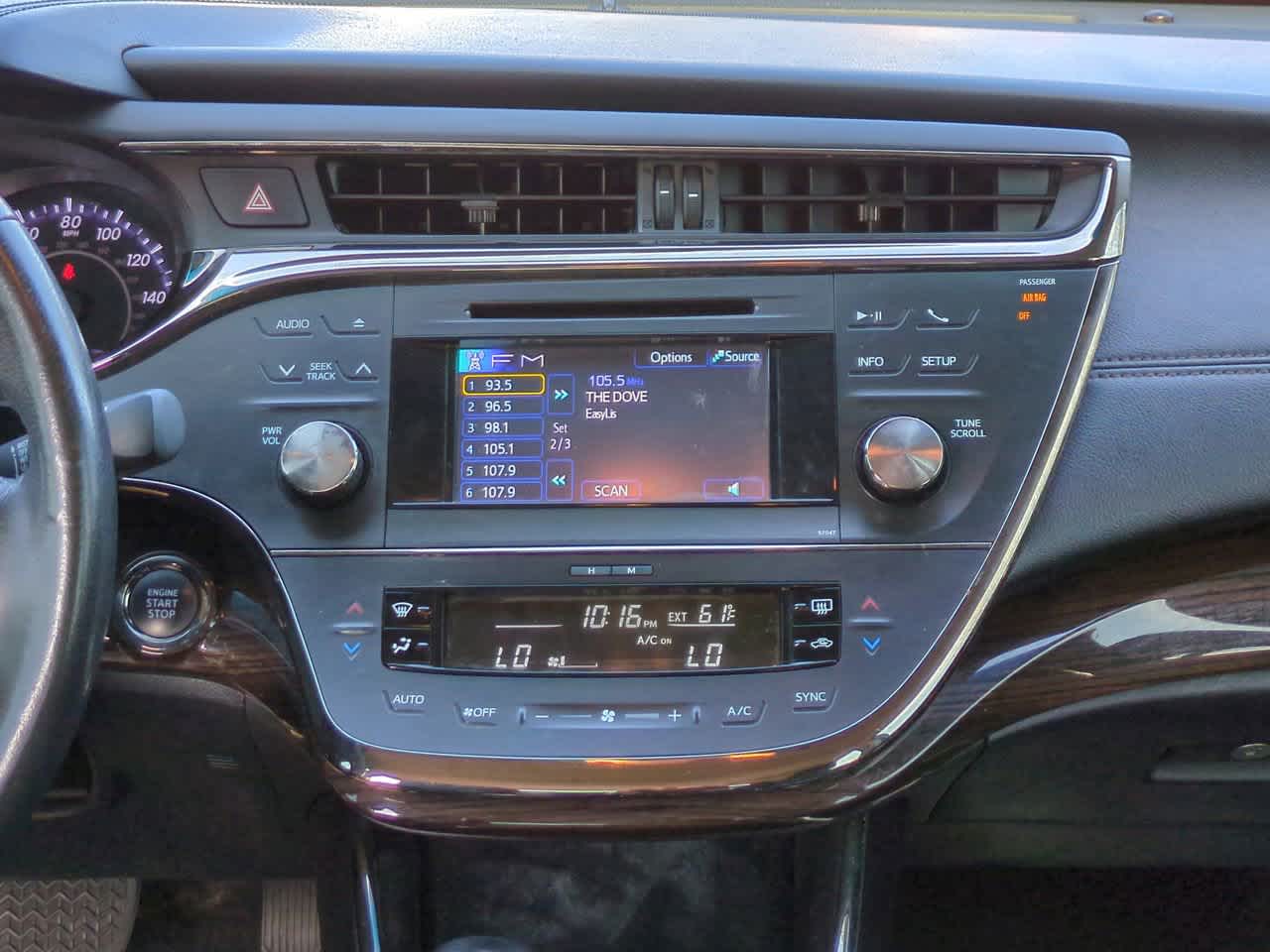 Thumbnail: 2013 Toyota Avalon - 17