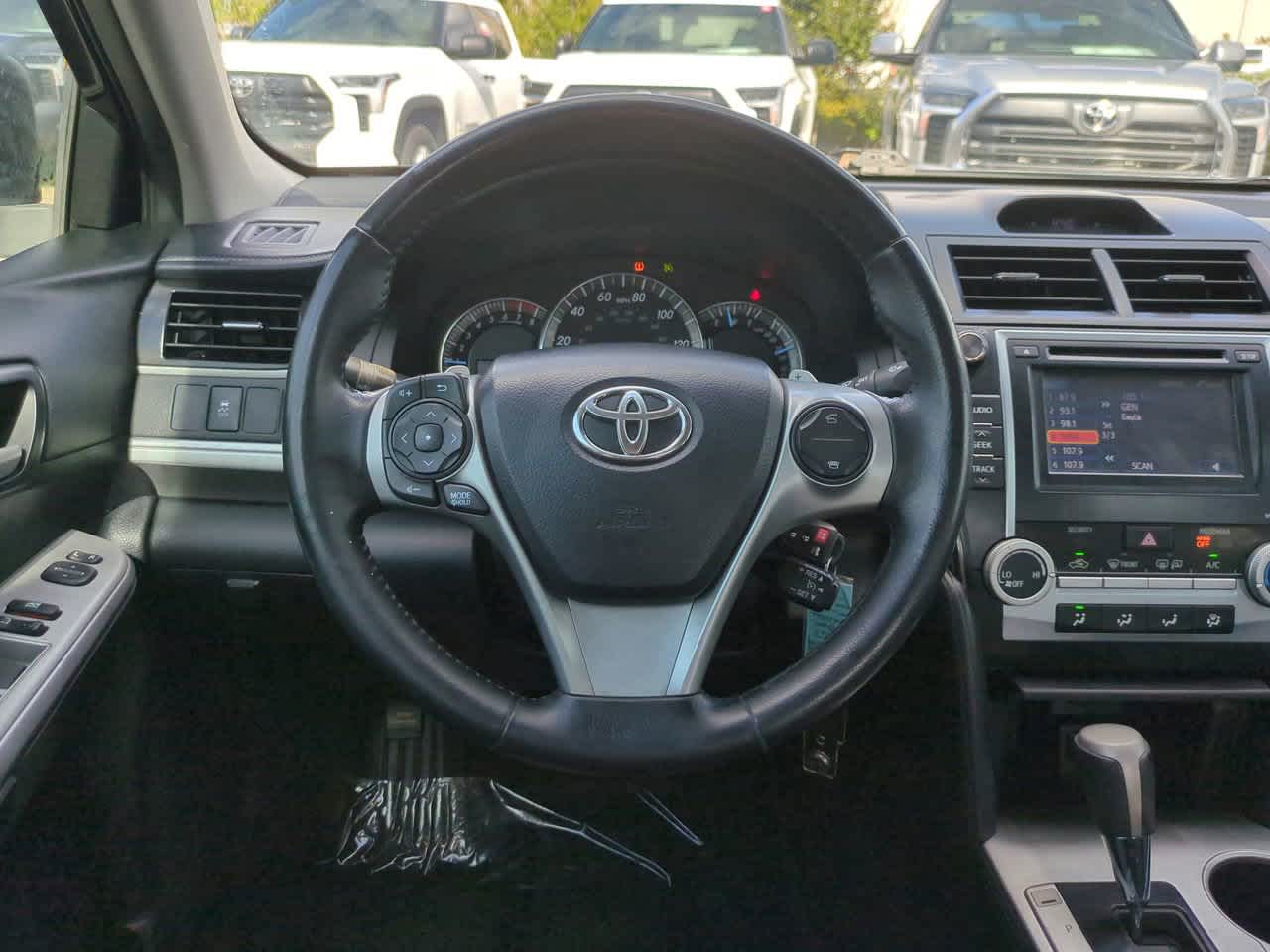 Thumbnail: 2013 Toyota Camry - 15