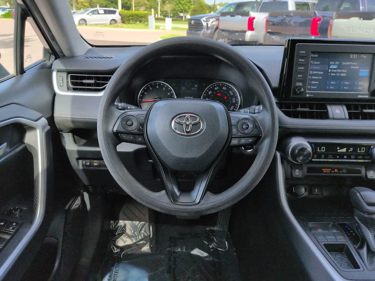 Thumbnail: 2020 Toyota RAV4 - 15