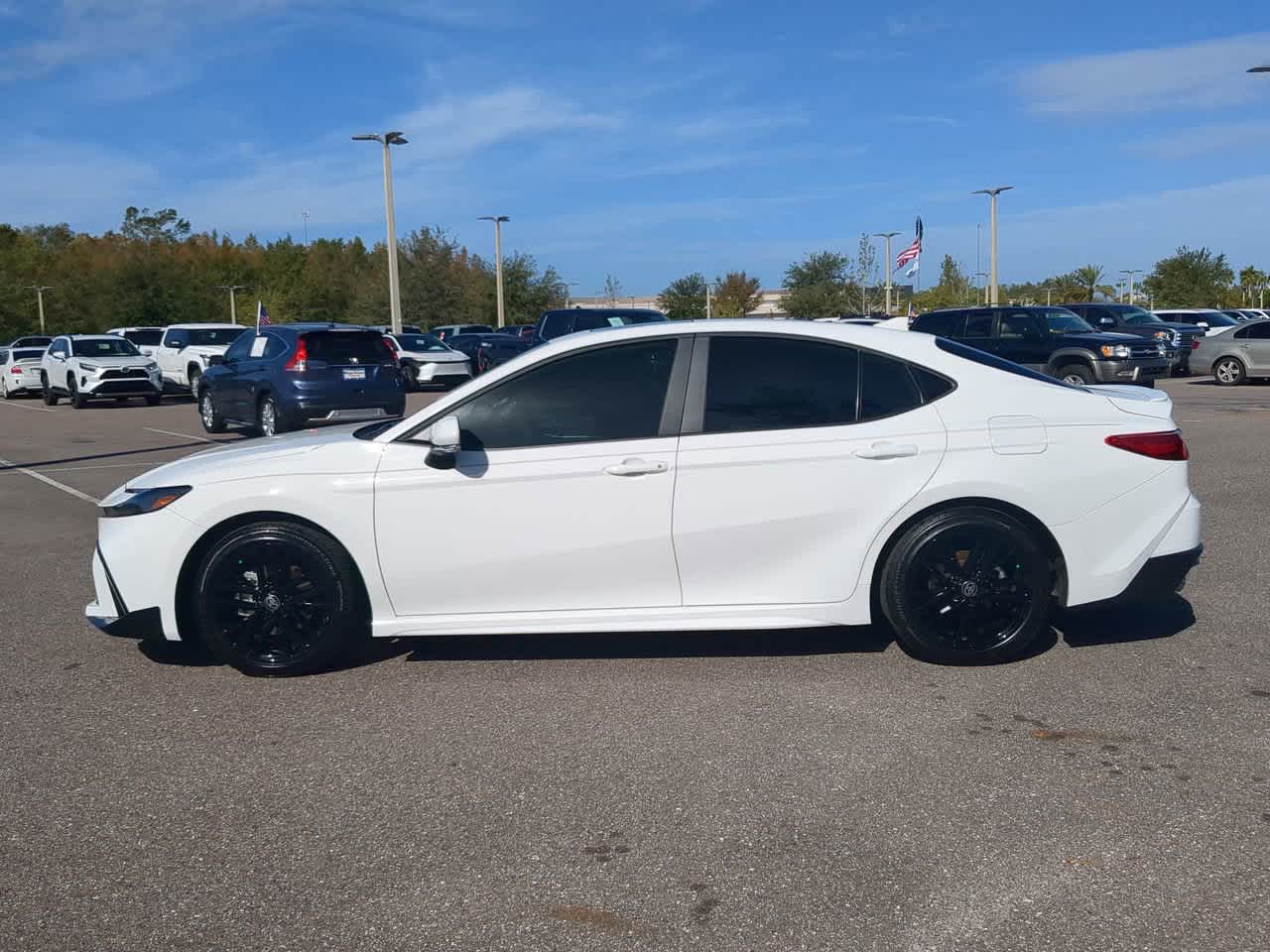 2025 Toyota Camry SE 3