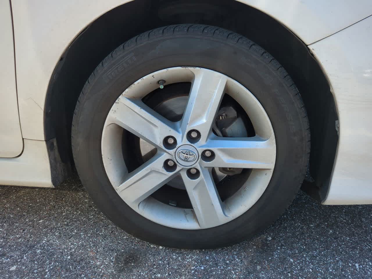 Thumbnail: 2012 Toyota Camry - 9