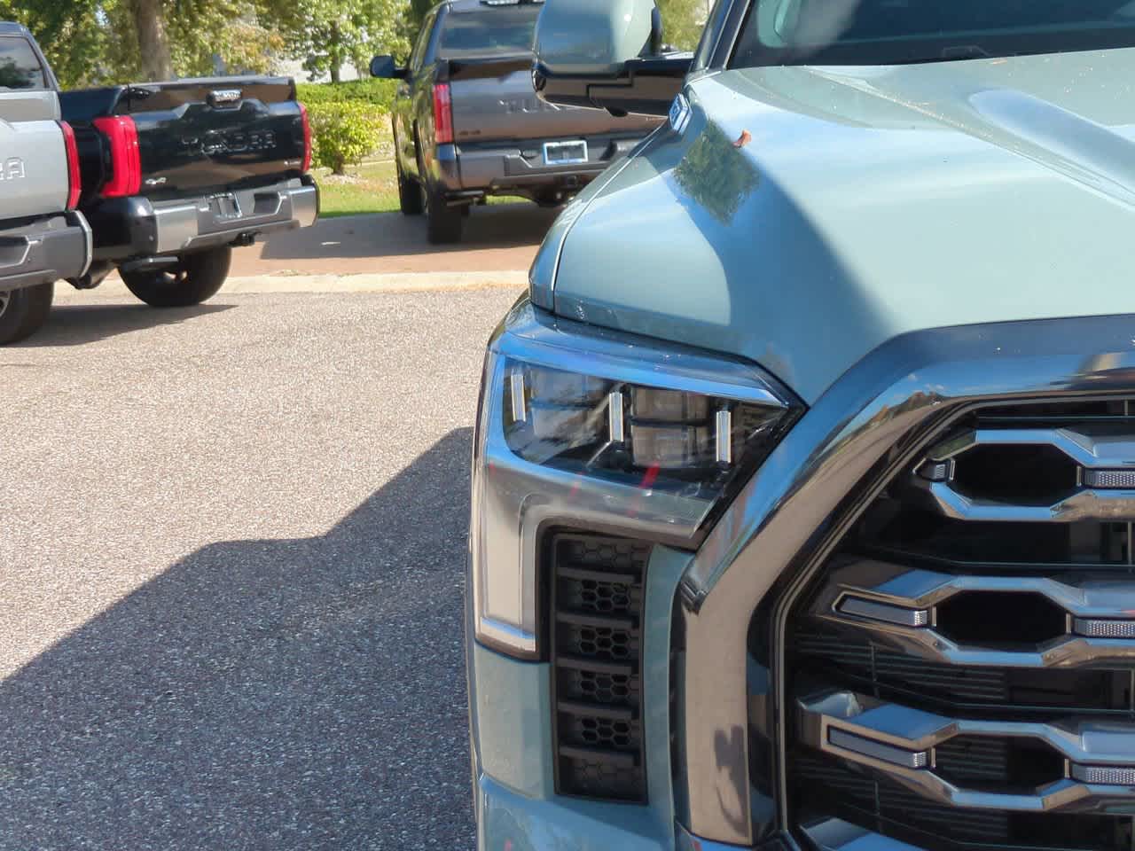 Thumbnail: 2025 Toyota Tundra - 10