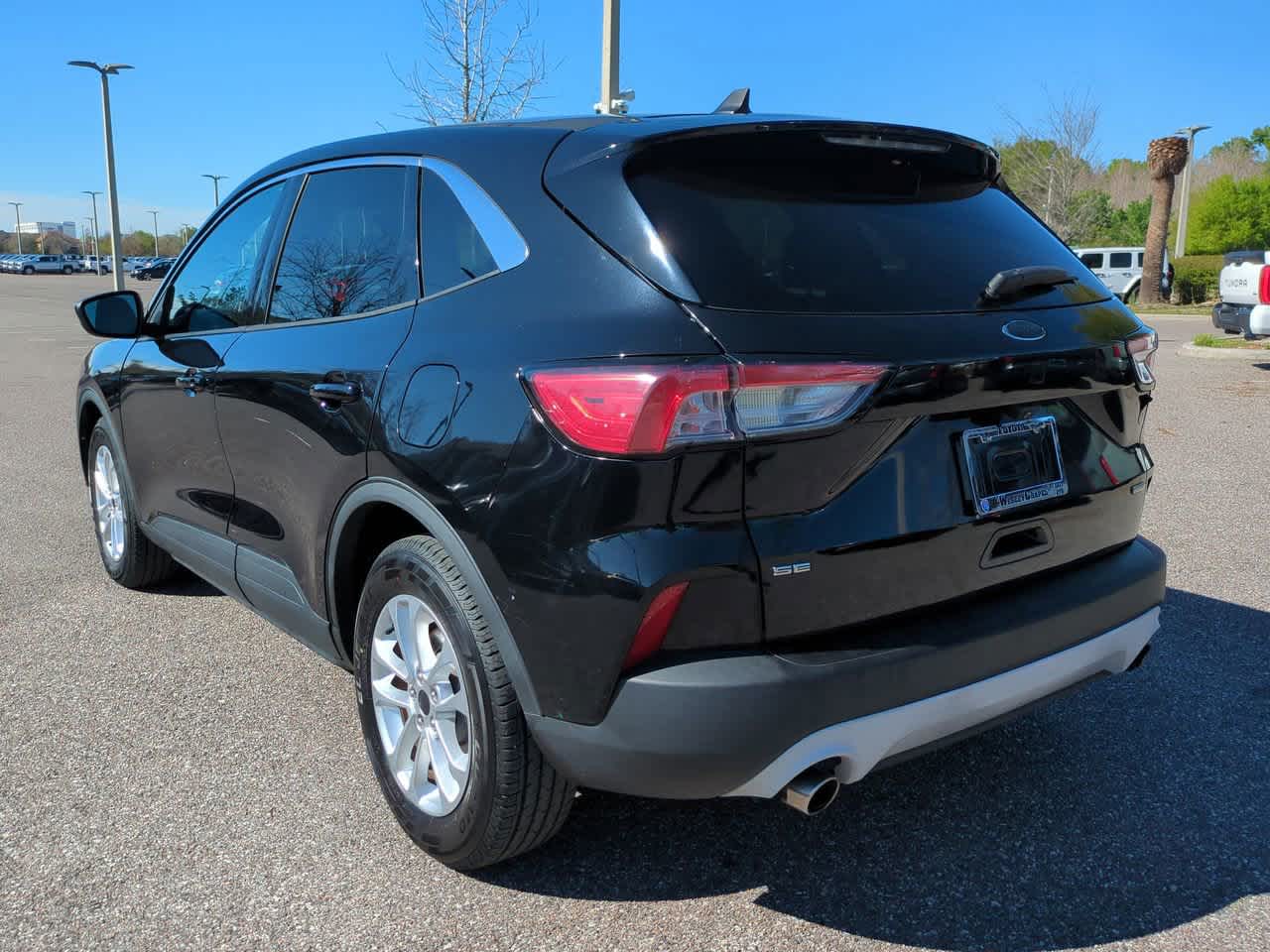 Thumbnail: 2020 Ford Escape - 4
