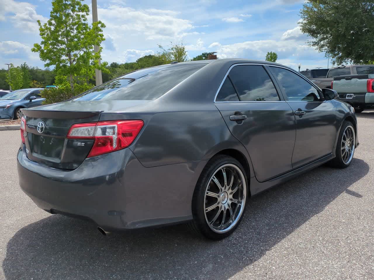 Thumbnail: 2012 Toyota Camry - 6