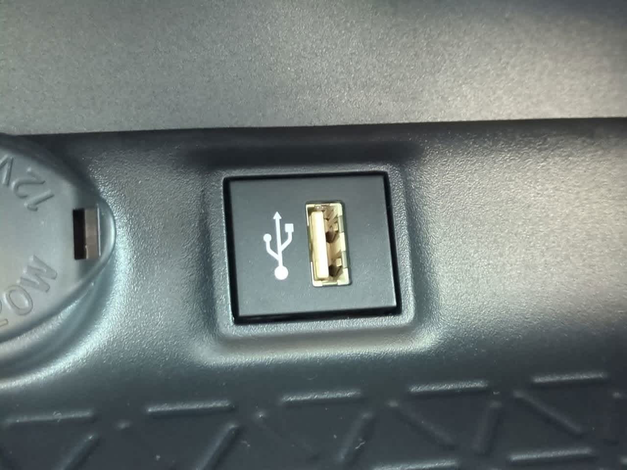 Thumbnail: 2025 Toyota RAV4 - 21