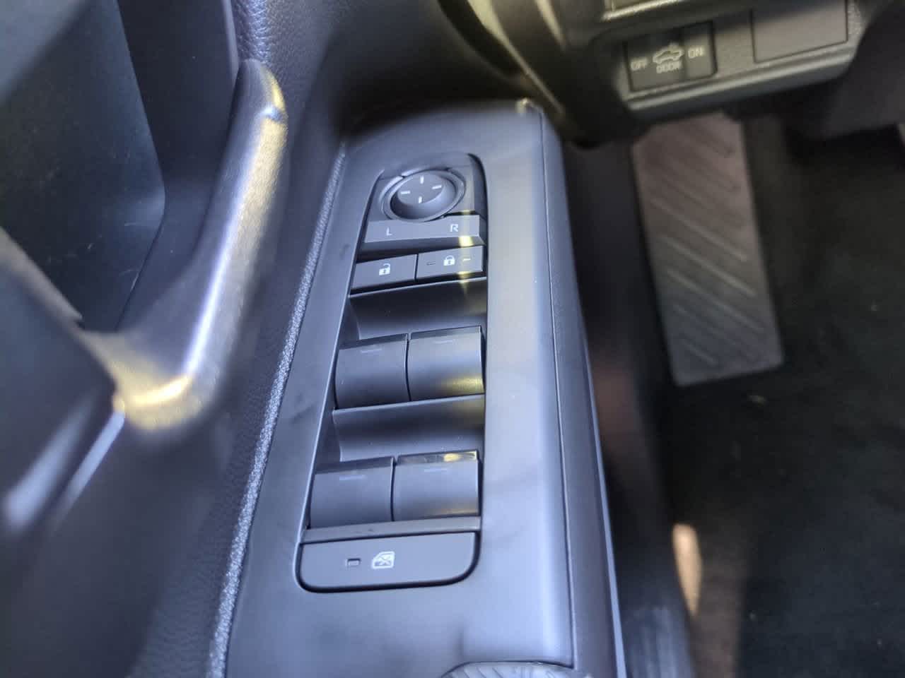 Thumbnail: 2025 Toyota Tacoma - 21