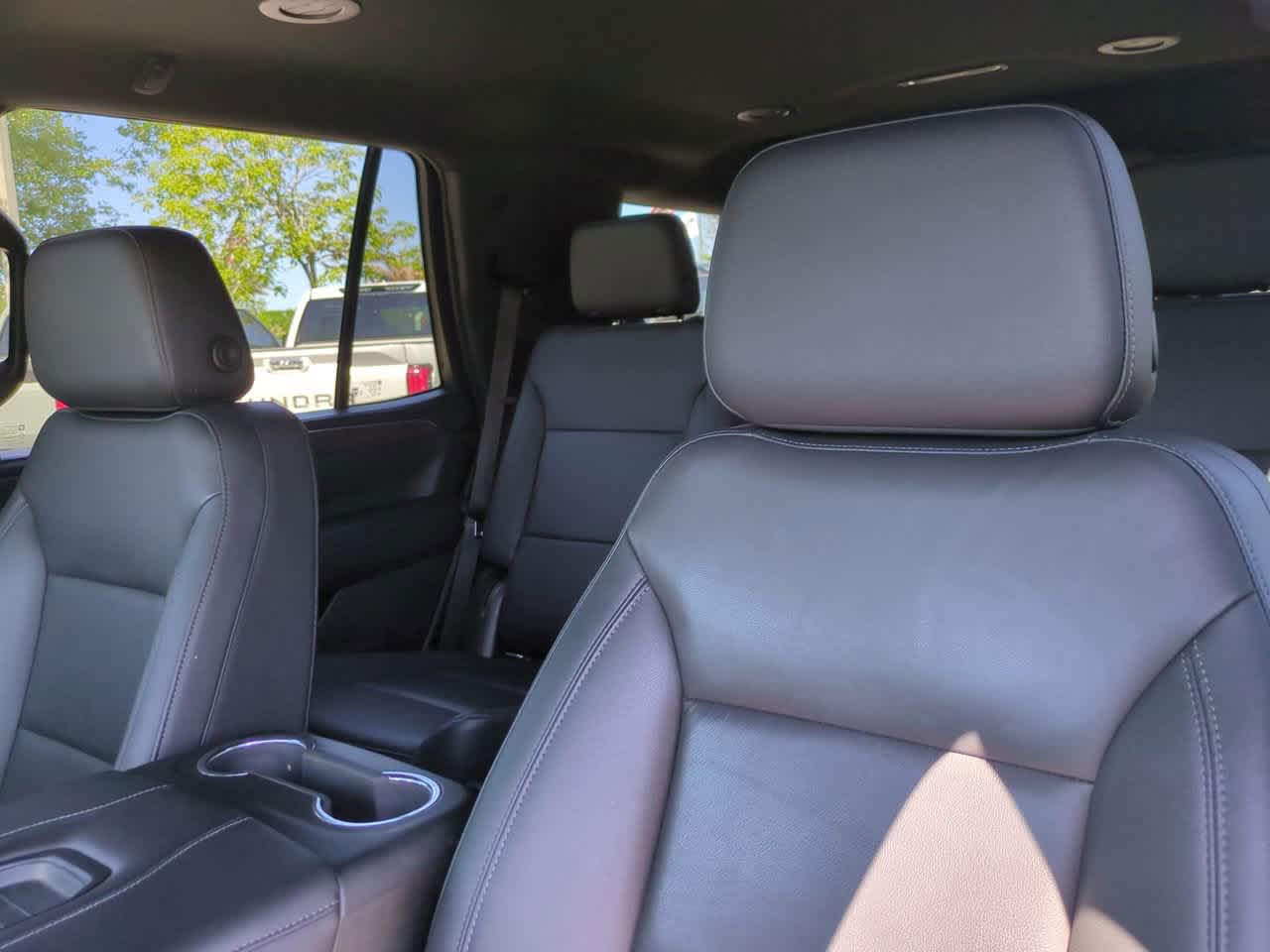 Thumbnail: 2022 Chevrolet Tahoe - 8