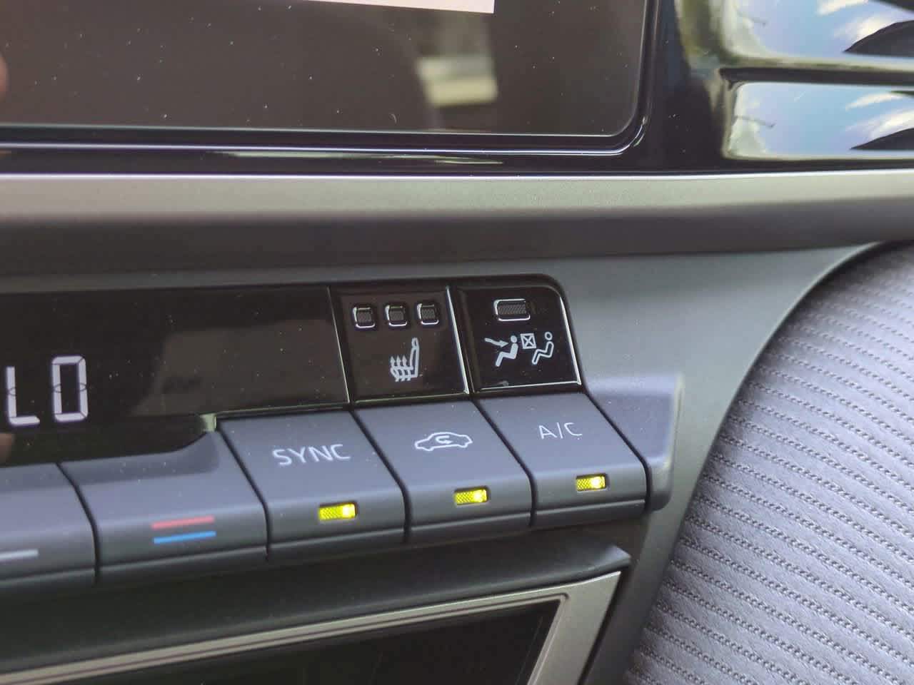 Thumbnail: 2025 Toyota Camry - 21