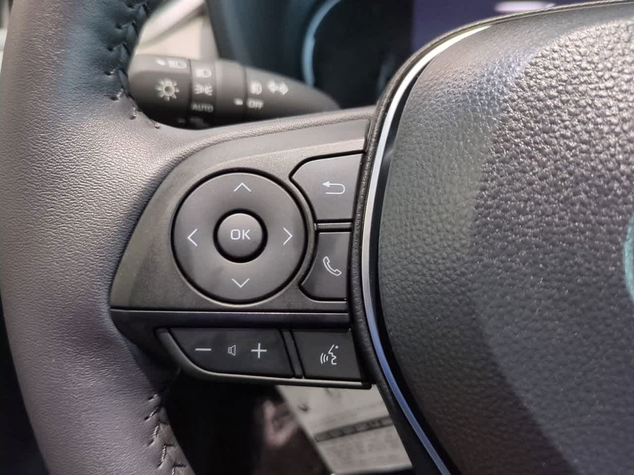 Thumbnail: 2025 Toyota RAV4 - 22