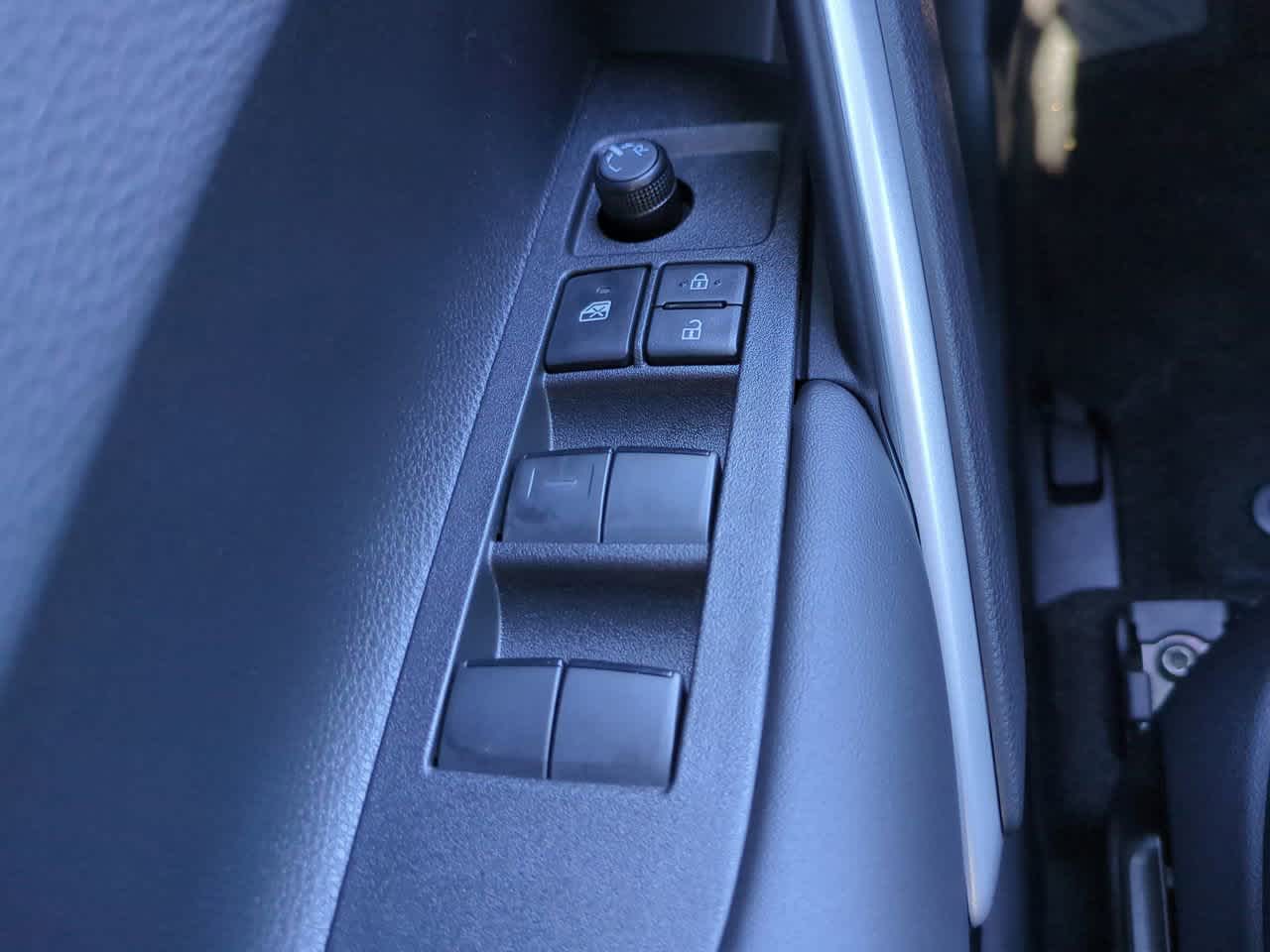 Thumbnail: 2026 Toyota Corolla Cross - 23