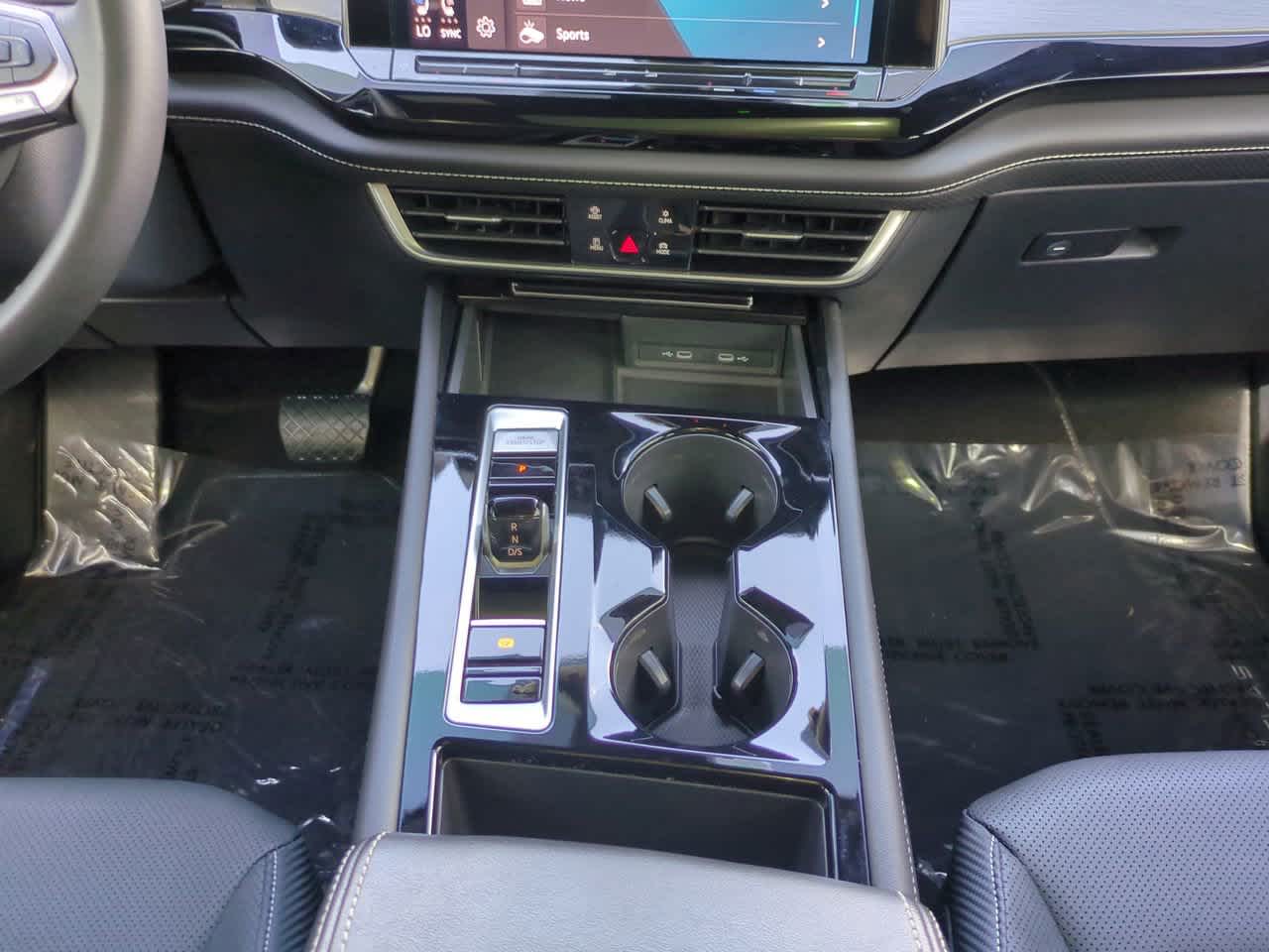 Thumbnail: 2024 Volkswagen Atlas - 18