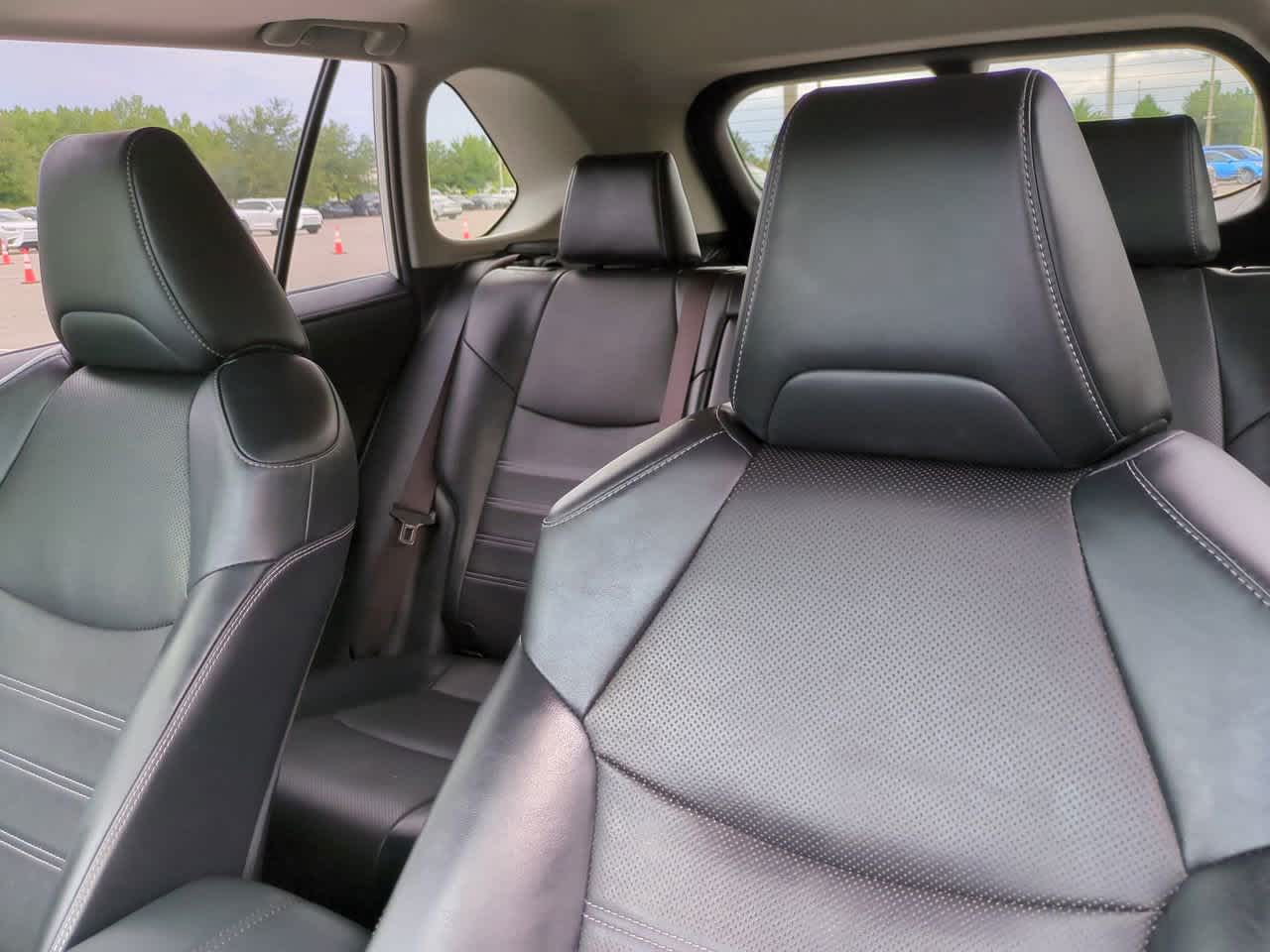 Thumbnail: 2019 Toyota RAV4 - 8