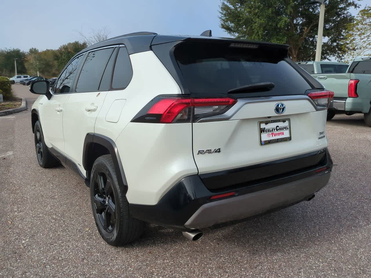 Thumbnail: 2020 Toyota RAV4 - 4
