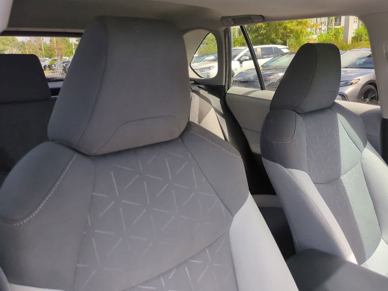 Thumbnail: 2019 Toyota RAV4 - 7