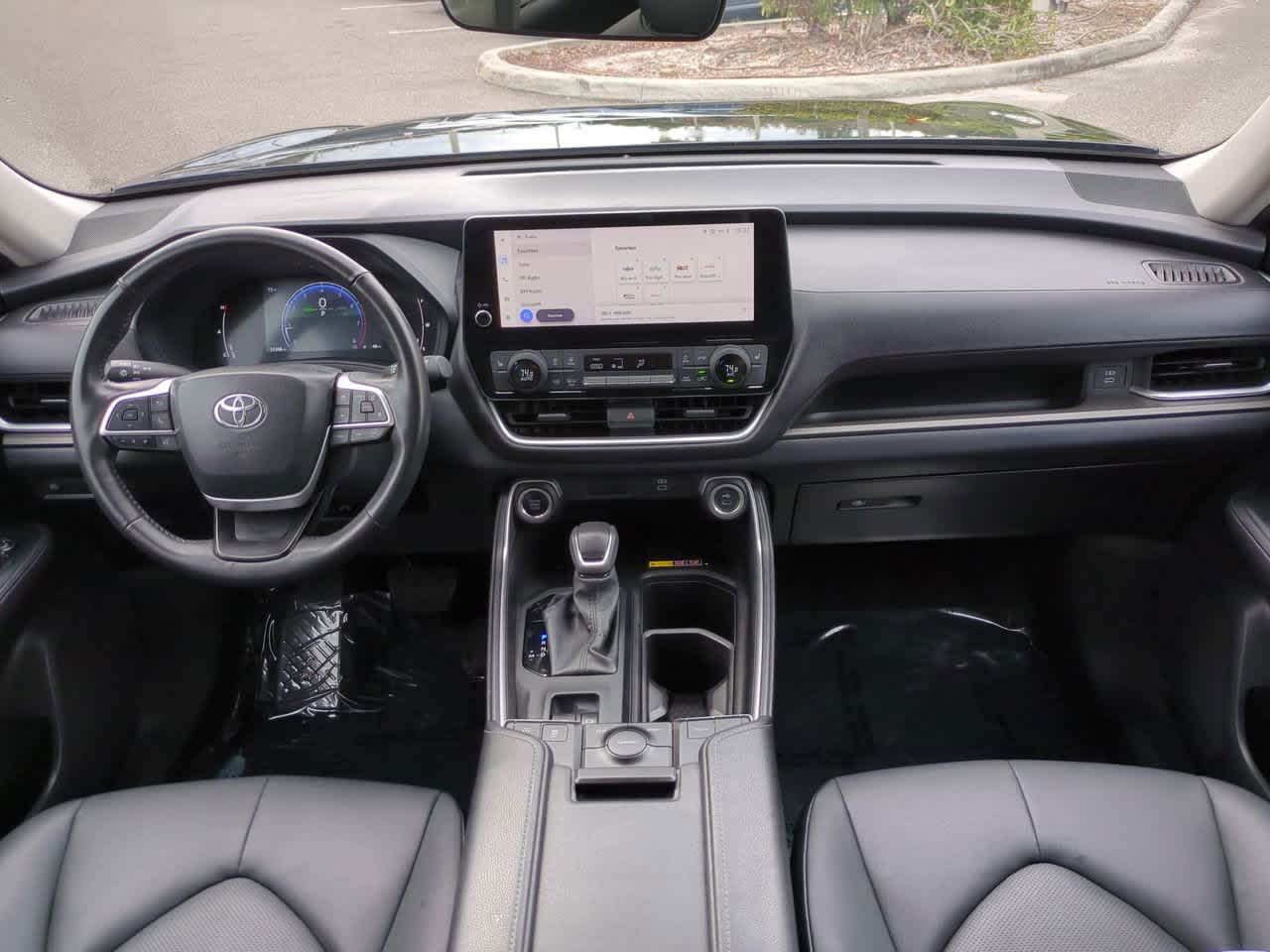 Thumbnail: 2024 Toyota Grand Highlander - 15