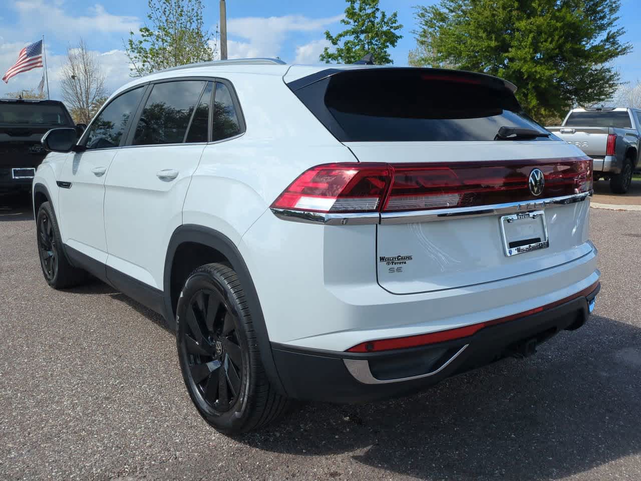 Thumbnail: 2024 Volkswagen Atlas - 4